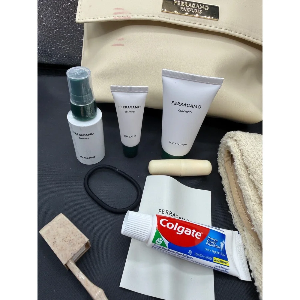 FERRAGAMO Amenity Kit Pouch Turkish Airlines Unisex Cream Red Marks OS